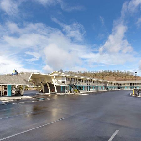 Rosewood Inn & Suites Roseburg Exterior foto