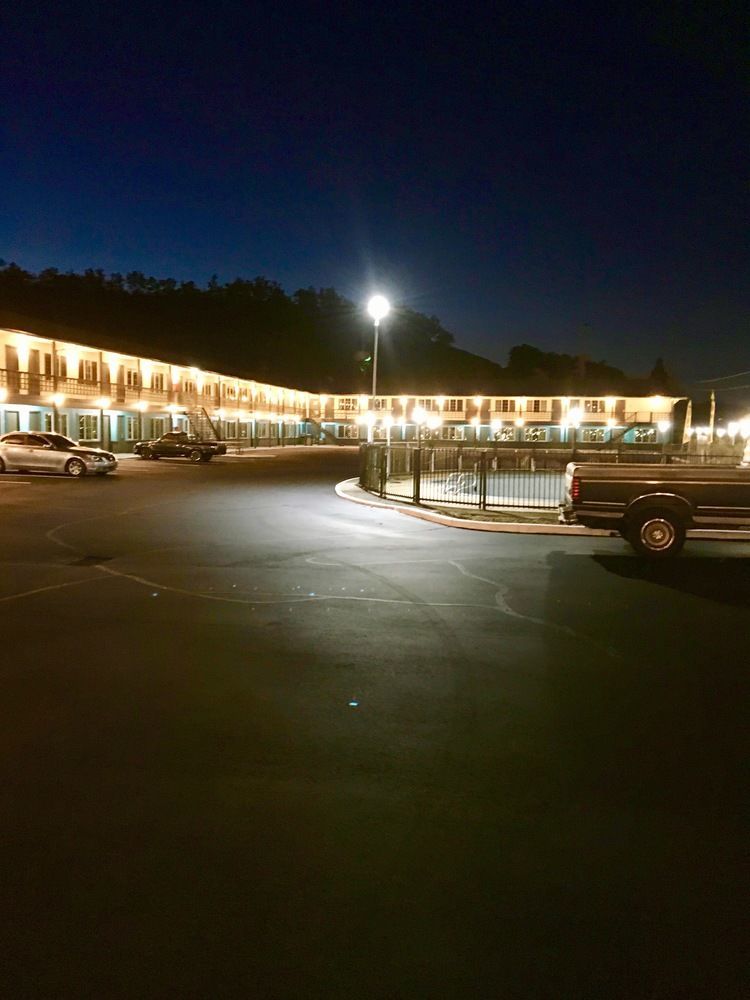 Rosewood Inn & Suites Roseburg Exterior foto