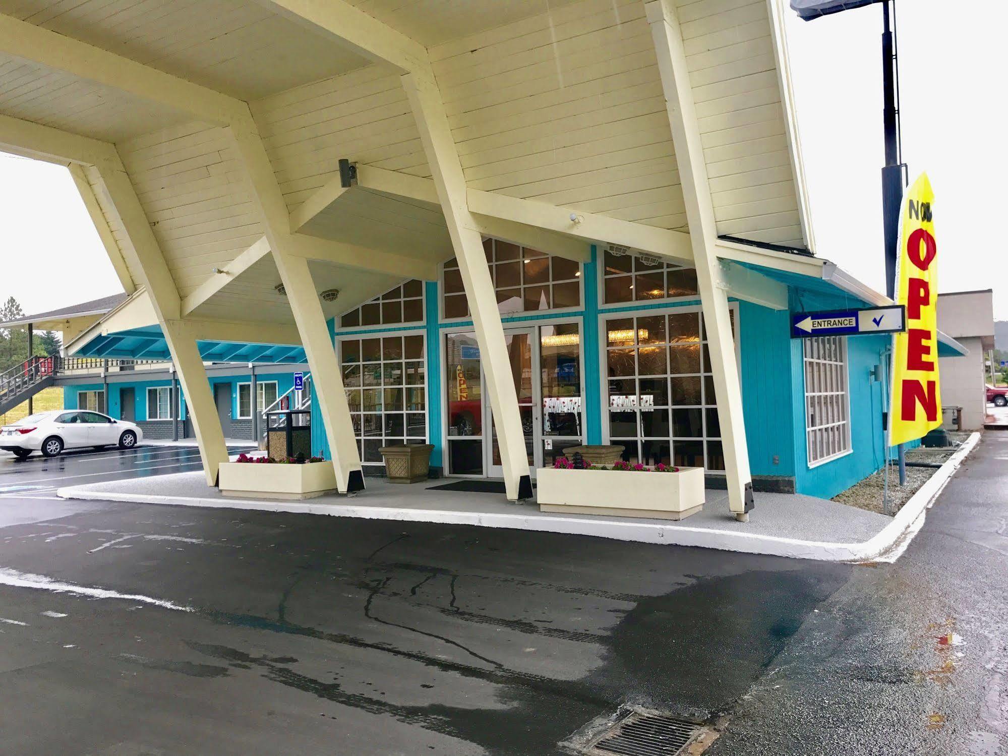 Rosewood Inn & Suites Roseburg Exterior foto